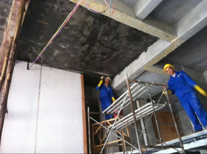 平果万冠.新天地楼板加固